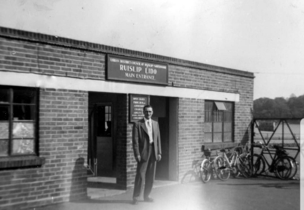 Ruislip Lido Entrance 1960'S