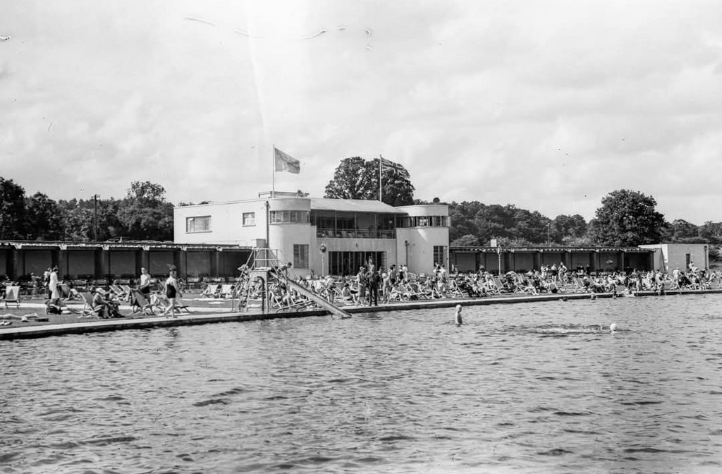 The Pavillion At Ruislip Lido