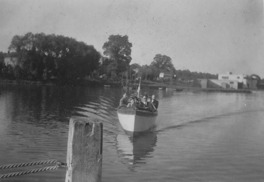 The Ruislip Lido Ferry Pictured In 1946